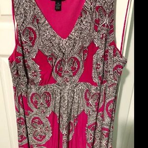 3X Macy's INC Maxi dress, fucshia, black, paisley